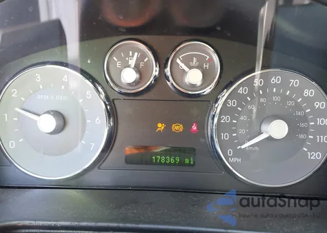 2007 Mercury Milan V6 Premier z USA, uszkodzony, nr VIN 3MEHM08177R652630